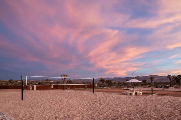 The Beachhouse in the Desert